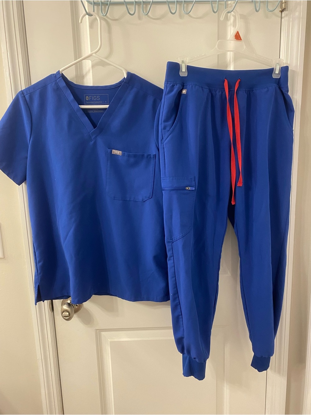FIGS Winning blue scrubs